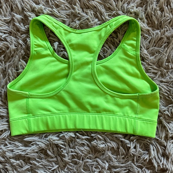 Women’s Nike Sports Bra - Picture 3 of 3